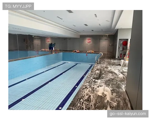泳池里的水多久换一次,泳池里的水多久换一次合适 泳池里的水多久换一次,泳池里的水多久换一次合适
